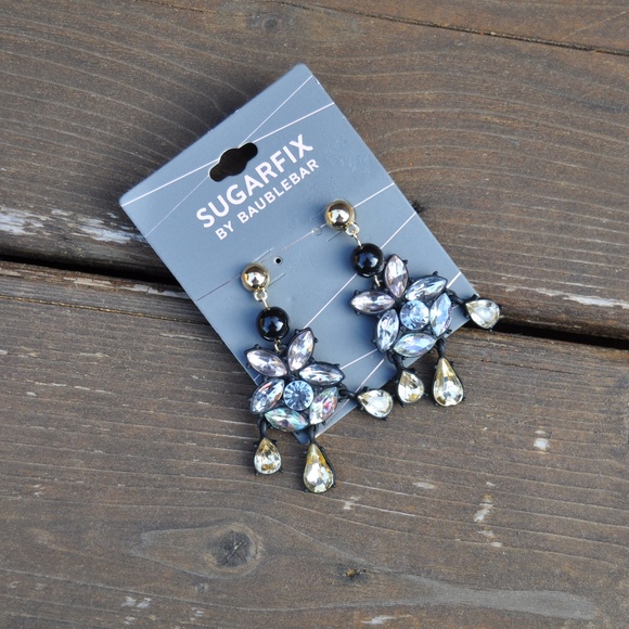 New SUGARFIX by BaubleBar Crystal Drop Earrings - Picture 4 of 7